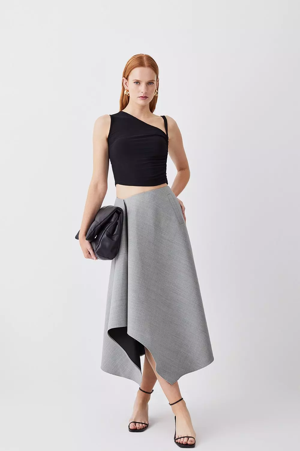 Asymmetrical skirt outlet xl